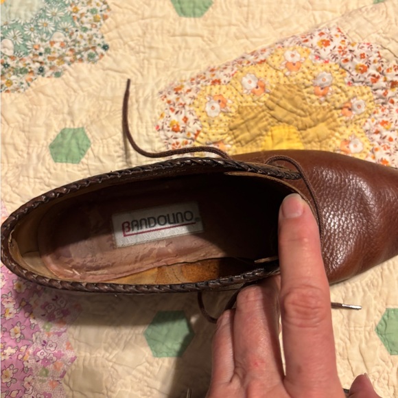 Bandolino women’s booties lace up shoes, size 8 - Picture 5 of 6